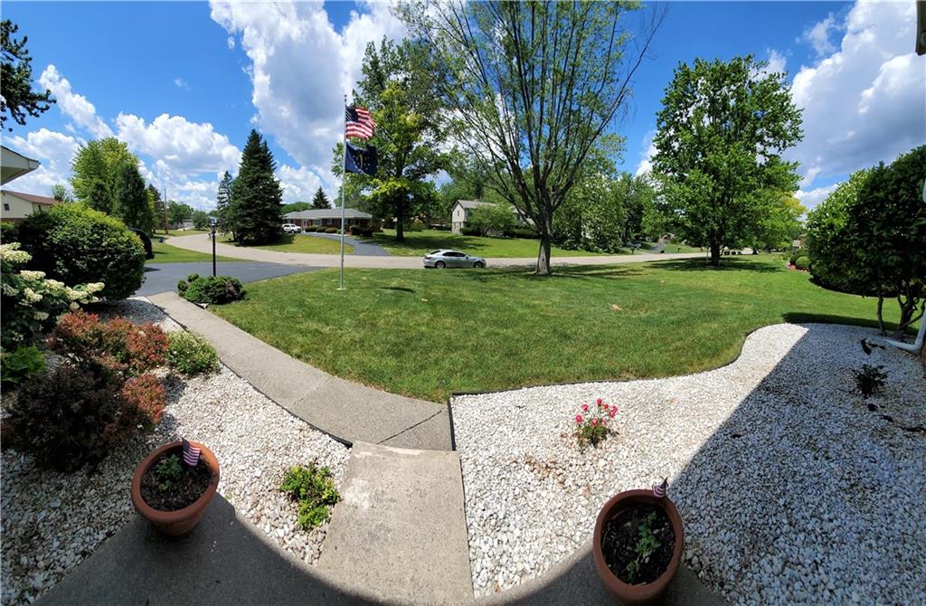 7133 Moorgate Road Indianapolis, IN 46250 - Photo 3 of 36 Gallery Image 3