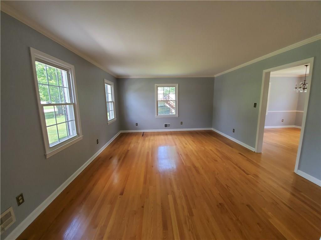 7133 Moorgate Road Indianapolis, IN 46250 - Photo 6 of 36 Gallery Image 6