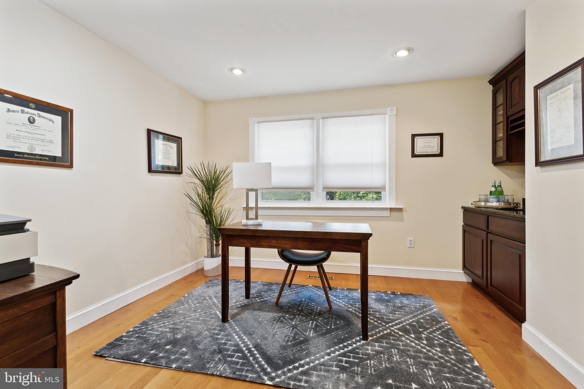 1865 Post Oak Trail Reston, VA 20191 - Photo 16 of 39 Office with wet bar on main level