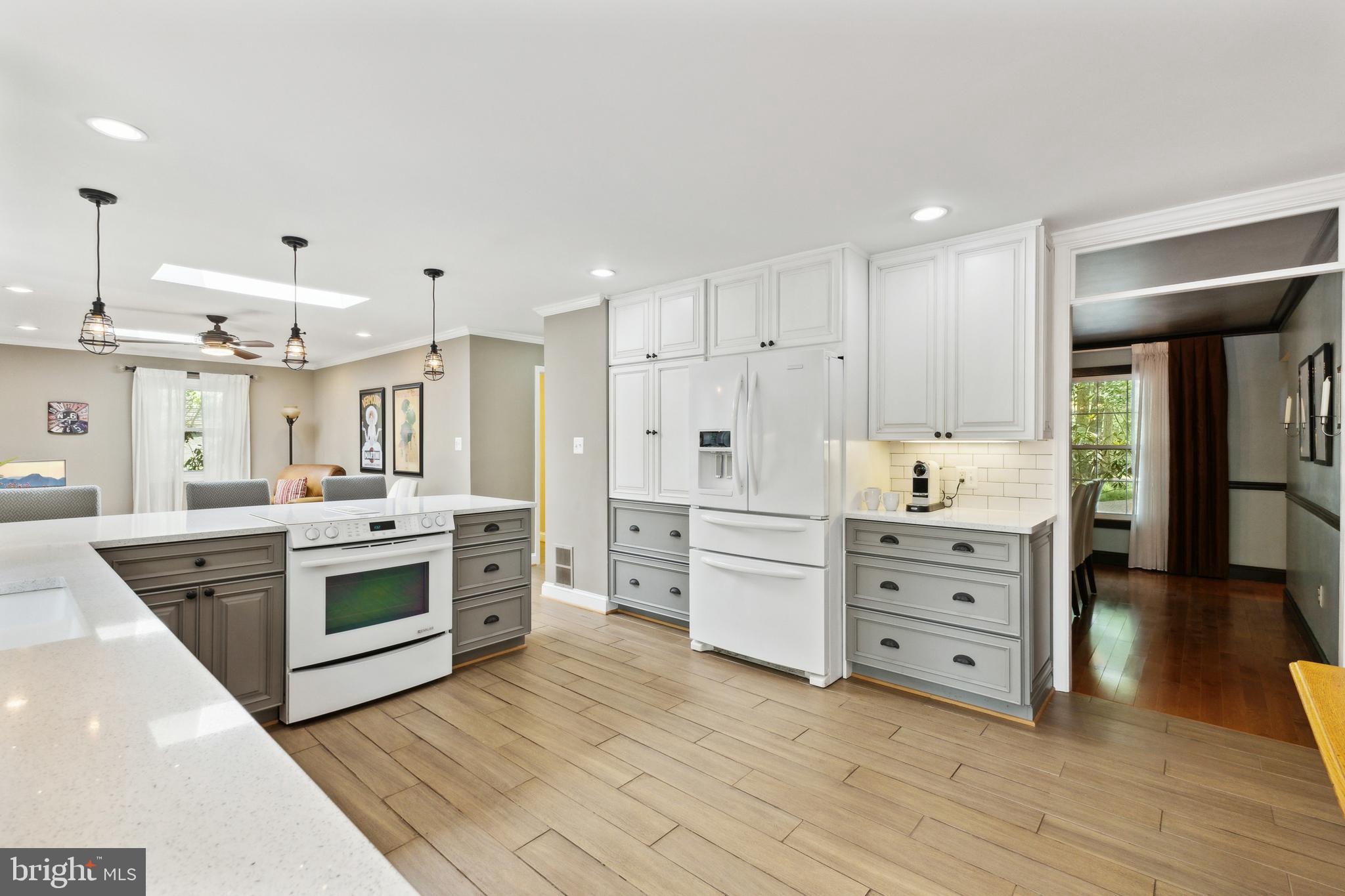 1865 Post Oak Trail Reston, VA 20191 - Photo 7 of 39 Upgraded appliances