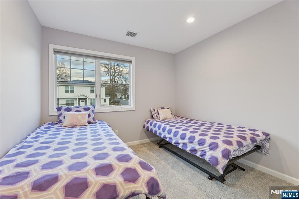 48 John Place Bergenfield, NJ 07621 - Photo 18 of 29