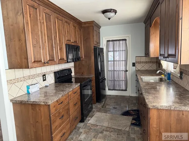 $310,000 | 74 North 3rd West, Rexburg, ID 83440