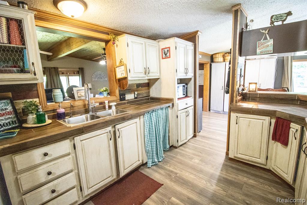 9356 Nichols Road Montrose, MI 48457 - Photo 9 of 51