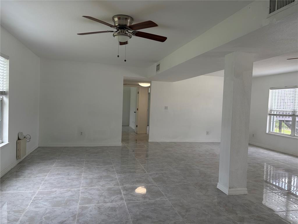 4706 Coats Road Zephyrhills, FL 33541 - Photo 10 of 50 Gallery Image 10
