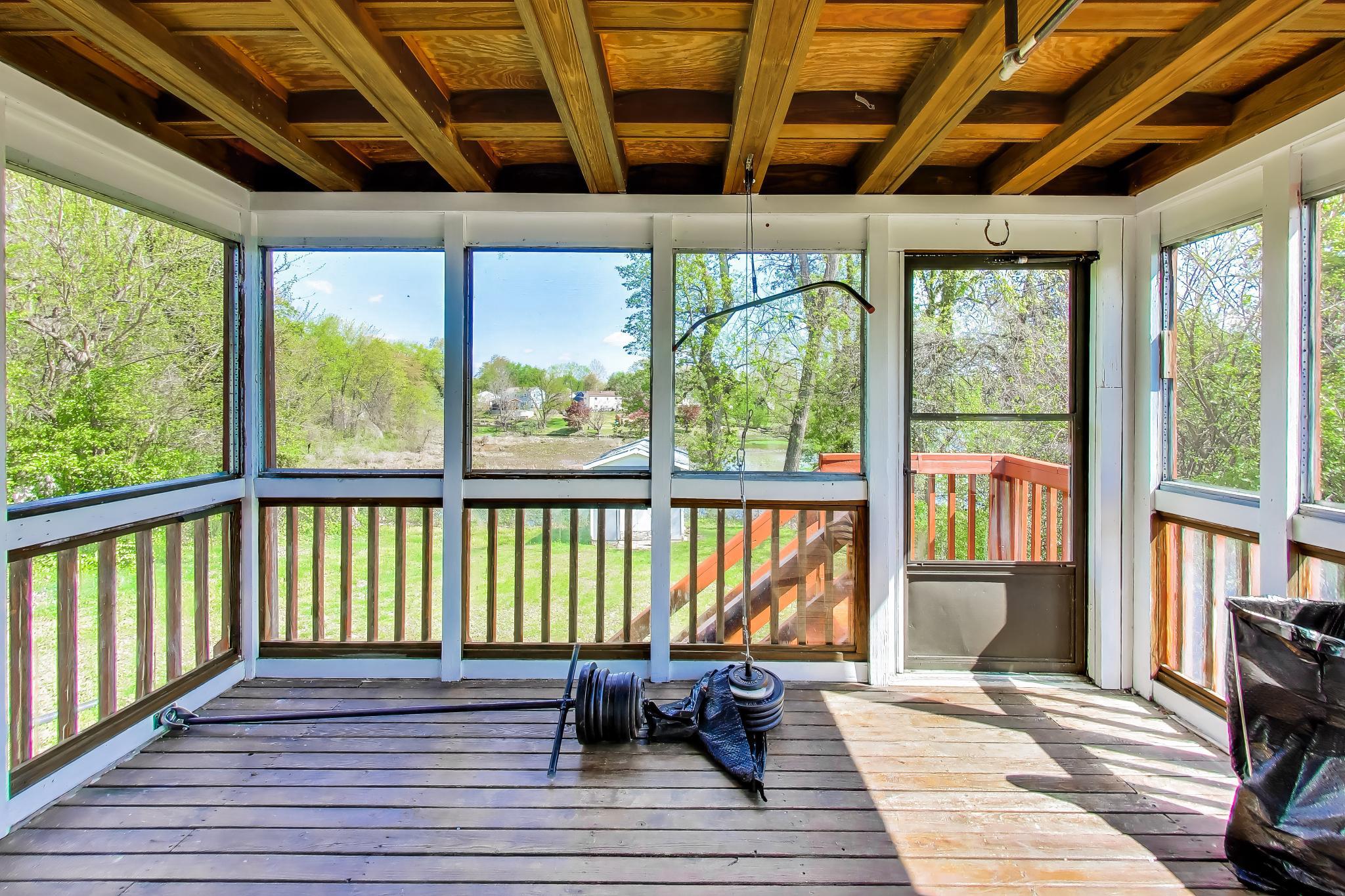 1304 Columbia Road Woodbridge, VA 22191 - Photo 29 of 50 Sunroom with Lake views