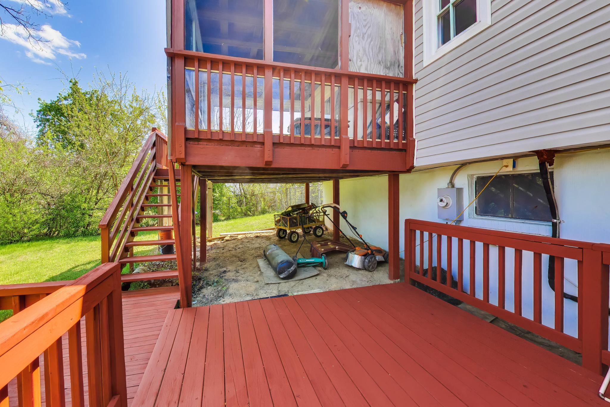 1304 Columbia Road Woodbridge, VA 22191 - Photo 34 of 50 Charming outdoor space with lake views