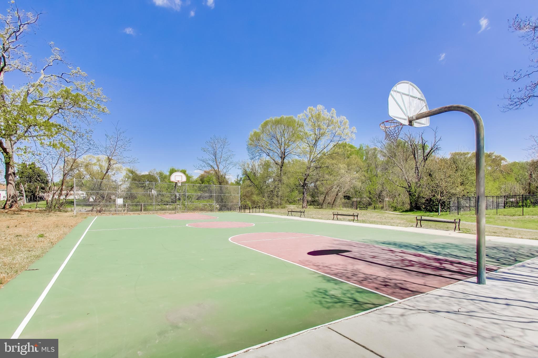 1304 Columbia Road Woodbridge, VA 22191 - Photo 49 of 50 Sunny court for endless playtime.