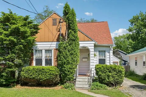 $324,900 | 1329 North Sherman Avenue, Madison, WI 53704