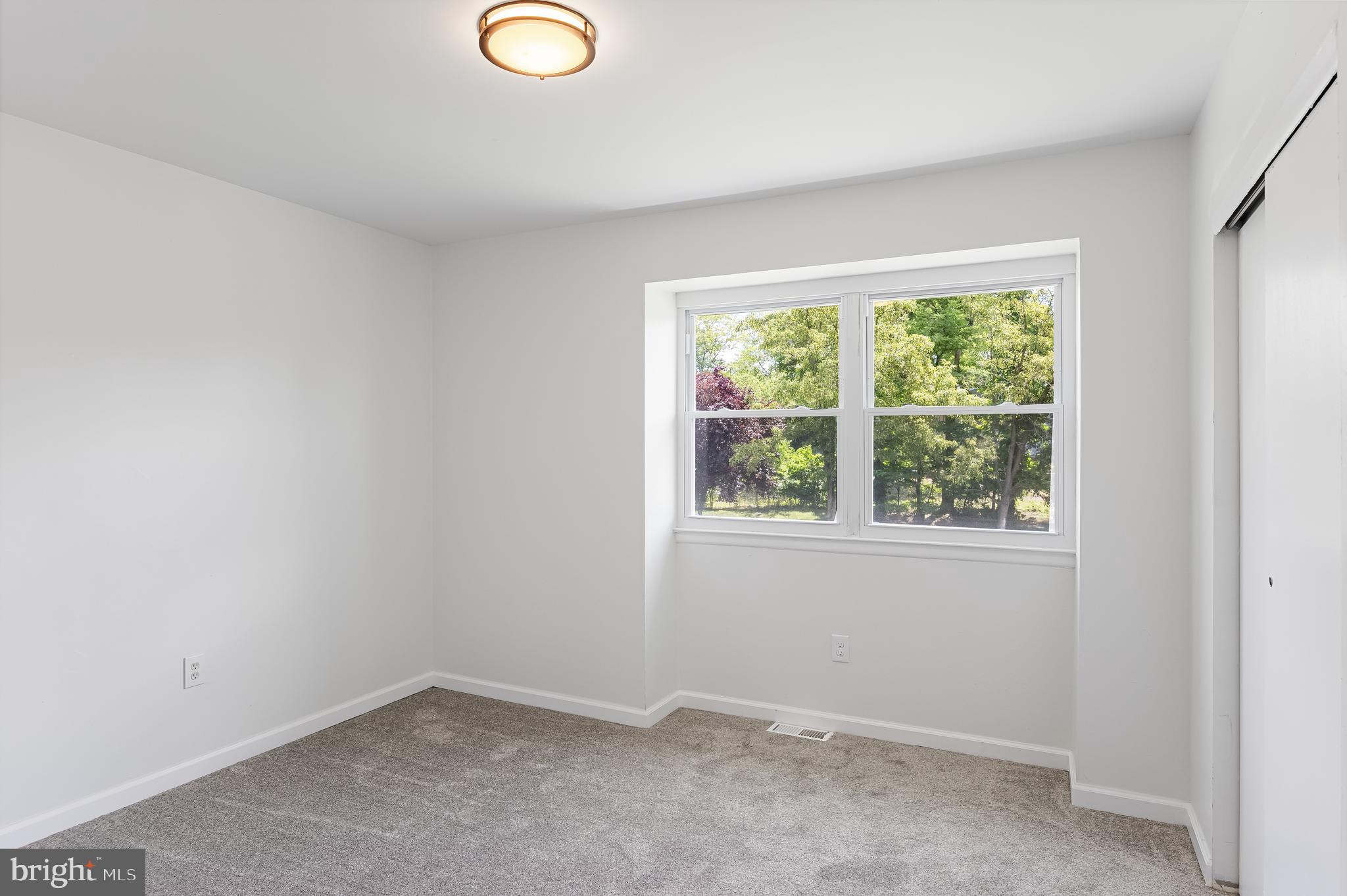 52 Via Cascata Drive Clementon, NJ 08021 - Photo 13 of 25