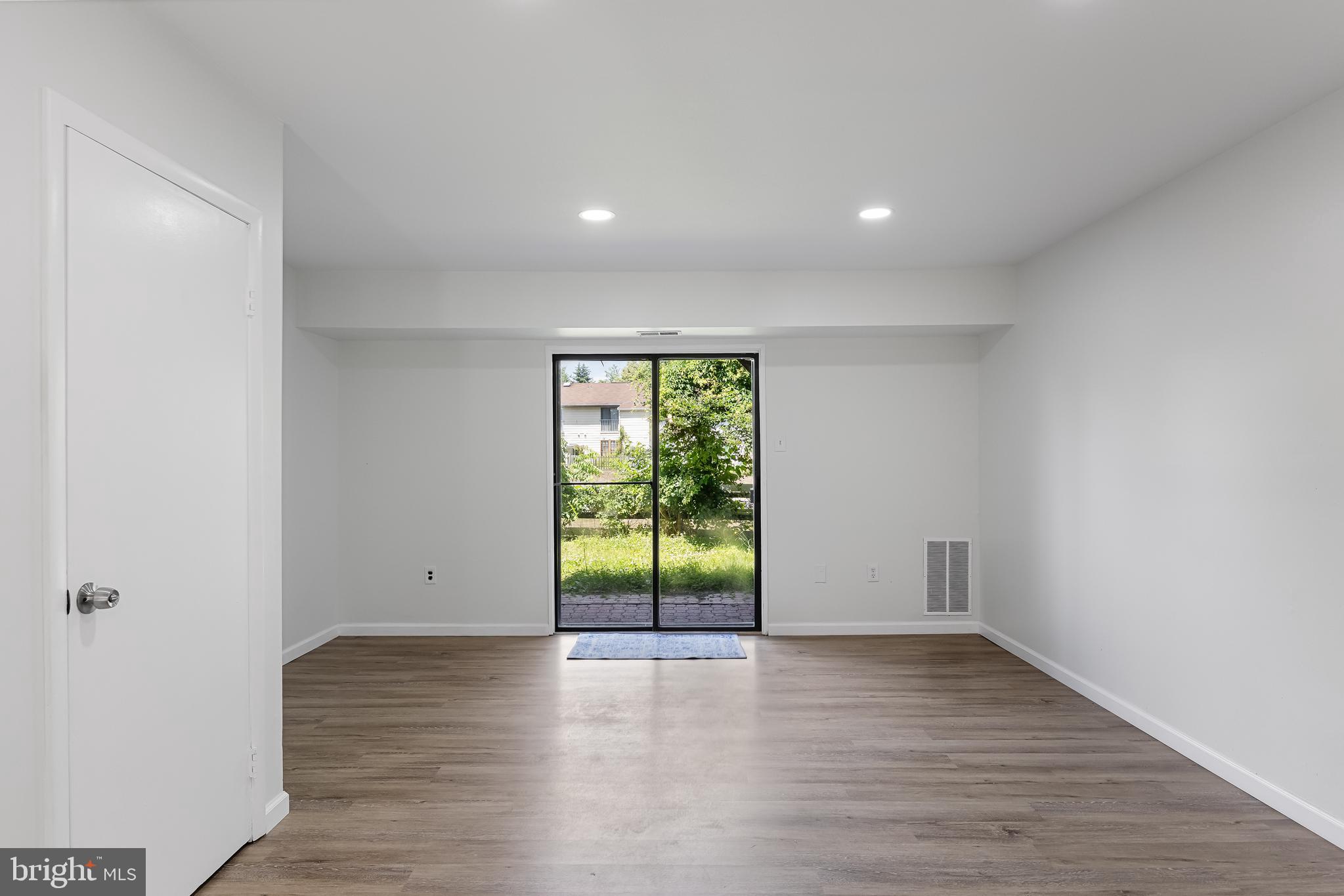 52 Via Cascata Drive Clementon, NJ 08021 - Photo 6 of 25