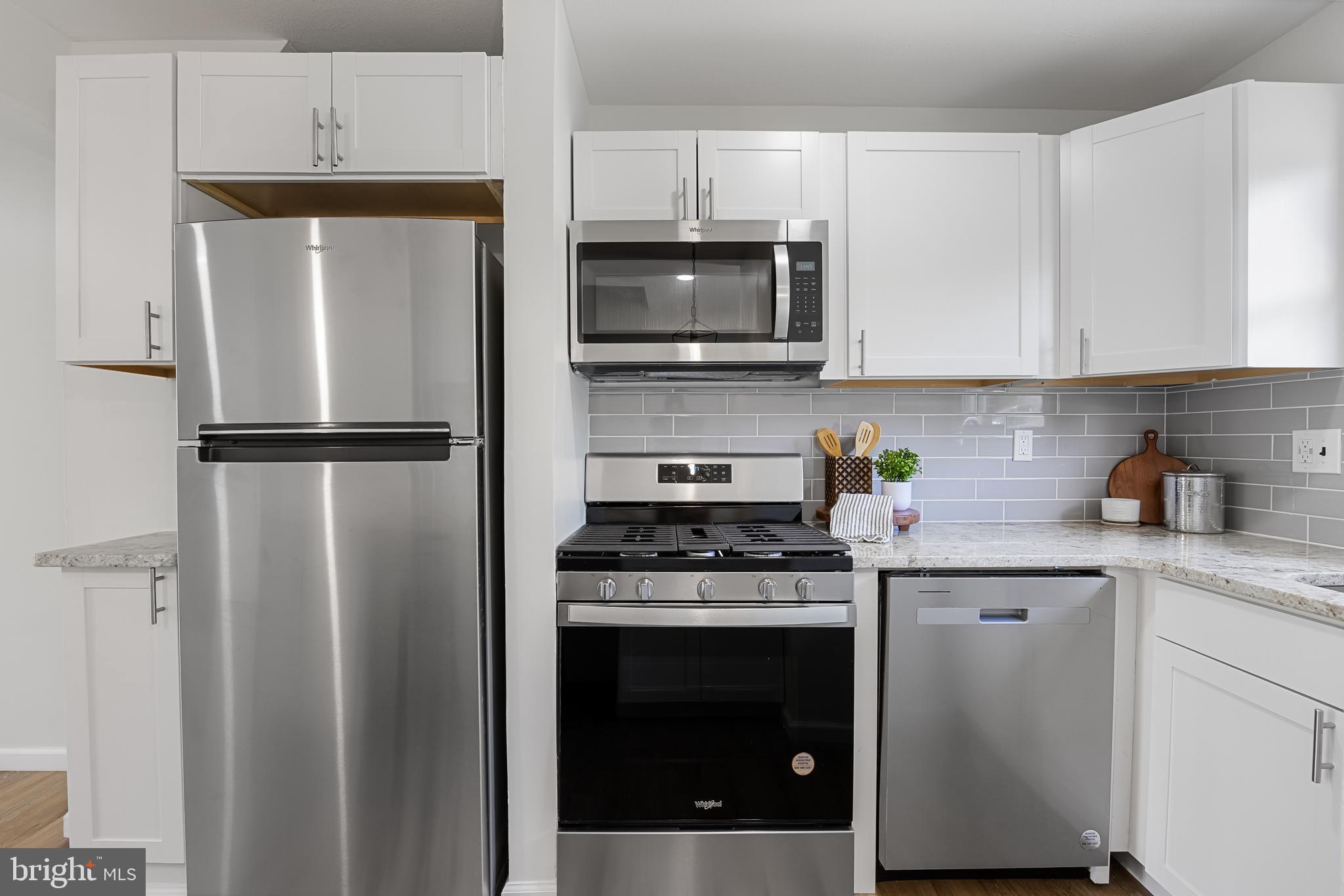 52 Via Cascata Drive Clementon, NJ 08021 - Photo 10 of 25