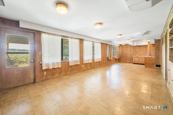72 Calhoun Avenue Trumbull, CT 06611 - Photo 36 of 40