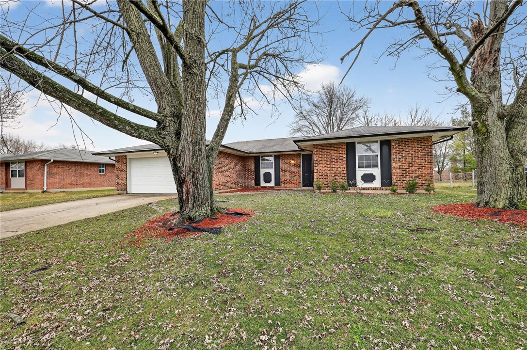 6070 Charlesgate Road Huber Heights, OH 45424 - Photo 1 of 29 This classic brick residence features an attached garage and a welcoming front yard.