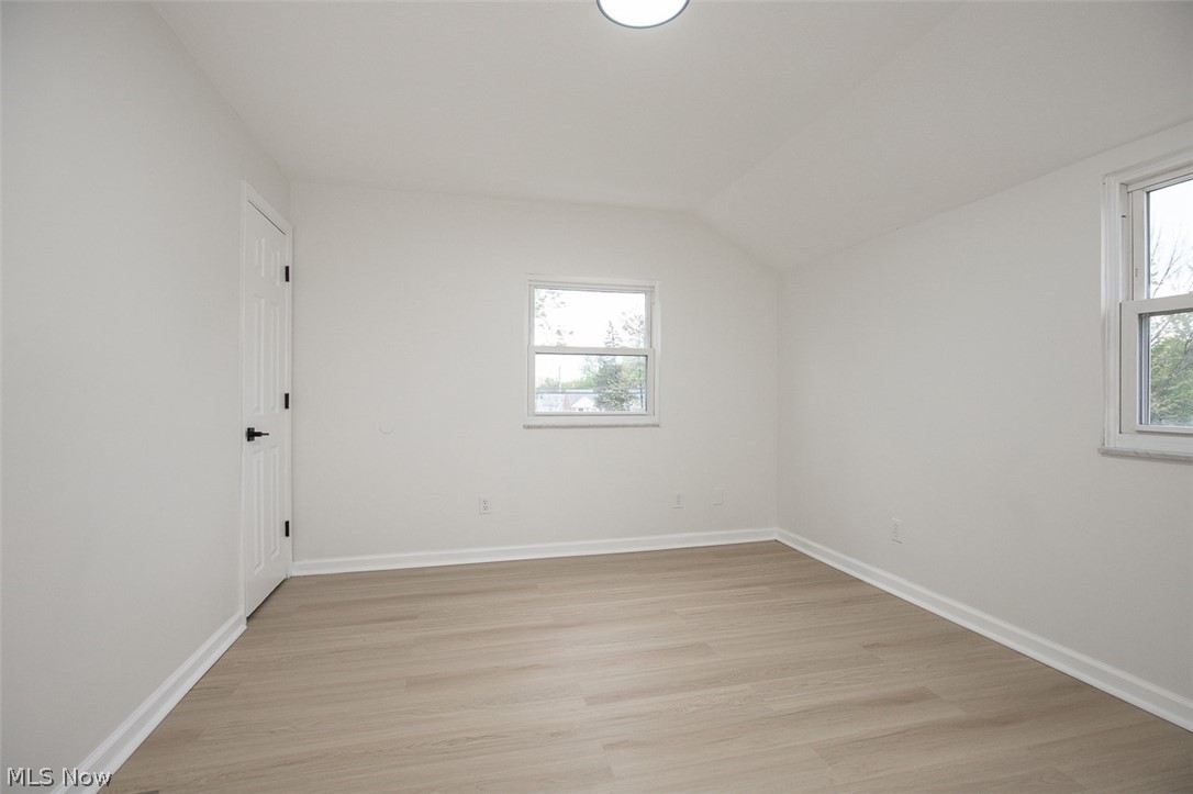 3896 Strandhill Road Cleveland, OH 44128 - Photo 19 of 31 Gallery Image 19