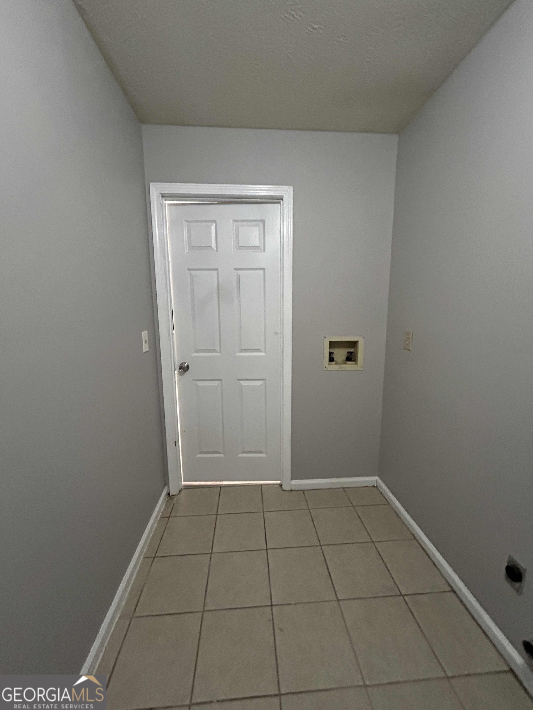 8937 Tweeddale Drive Winston, GA 30187 - Photo 19 of 26 wooden floor in a empty room
