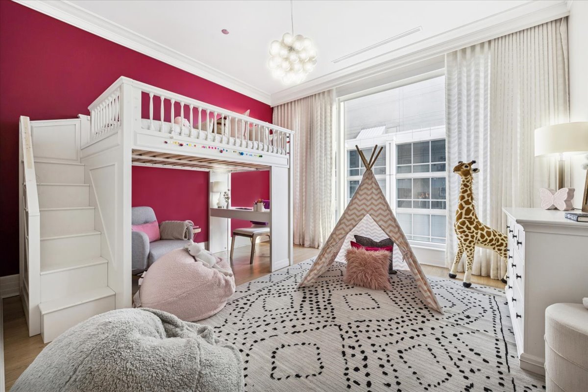 9 West Walton Street, Unit 2202 Chicago, IL 60610 - Photo 18 of 27