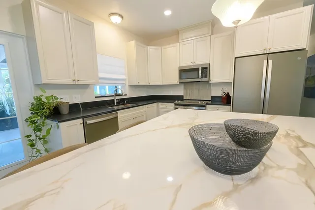 $6,000 | 513 East Whitney Drive, Jupiter, FL 33458