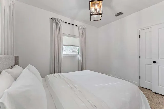 $6,000 | 513 East Whitney Drive, Jupiter, FL 33458