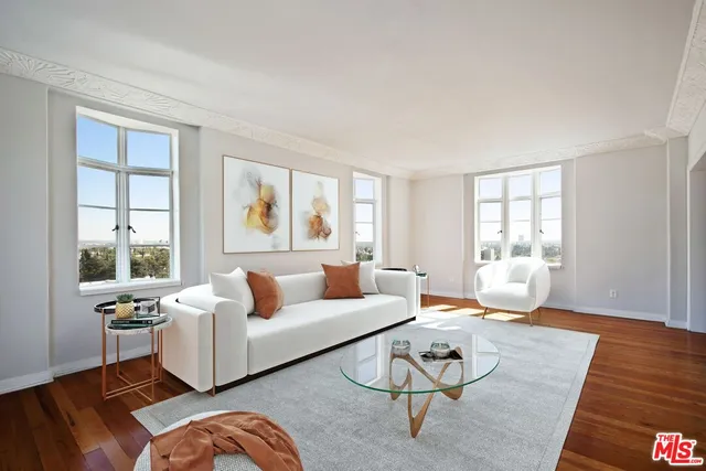 $3,895 | 1314 North Hayworth Avenue, Unit 403, West Hollywood, CA 90046