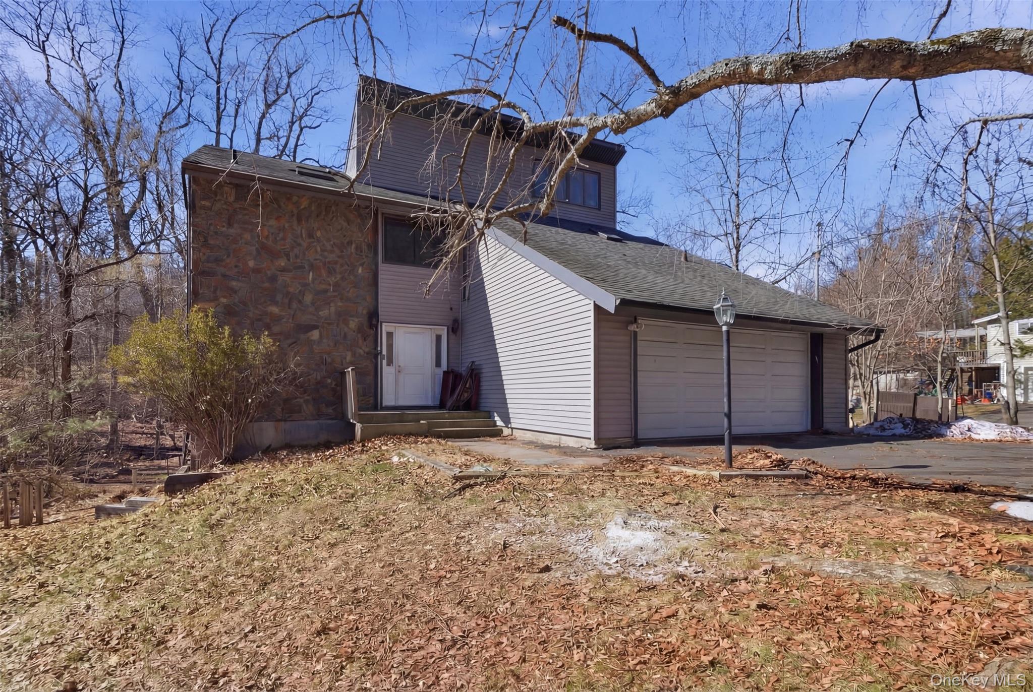 41 South Monsey Road Monsey, NY 10952 - Photo 2 of 50 a view of a house with a snow on the road