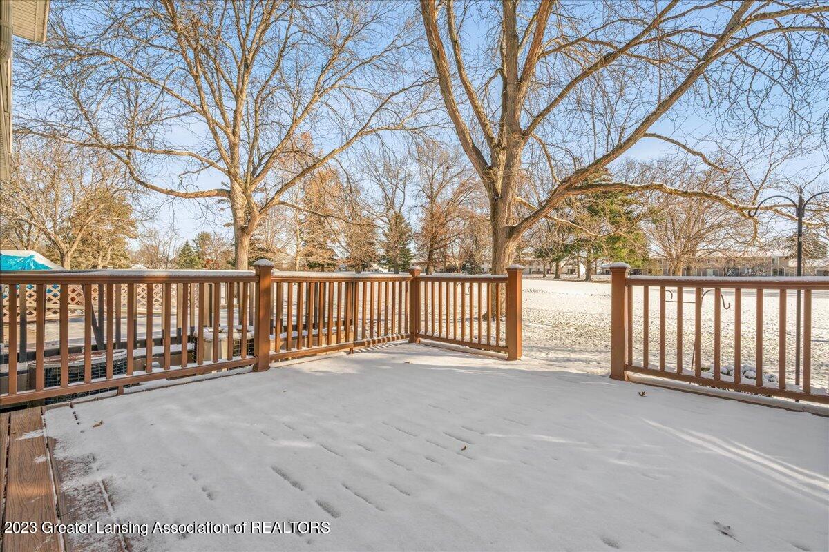 5890 Okemos Road Haslett, MI 48840 - Photo 18 of 21 21-Media Jett-21