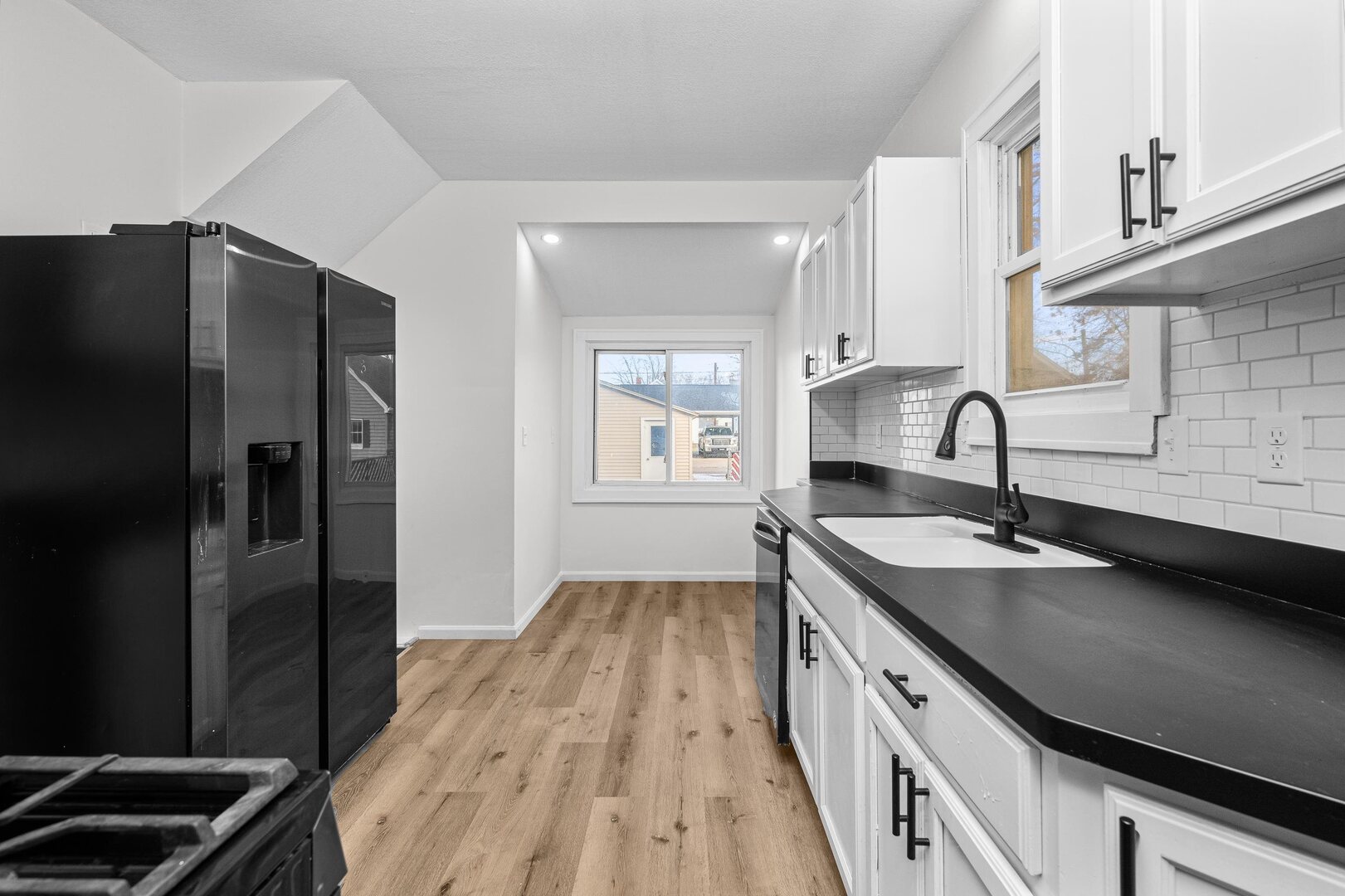 1916 31st Street Moline, IL 61265 - Photo 13 of 28