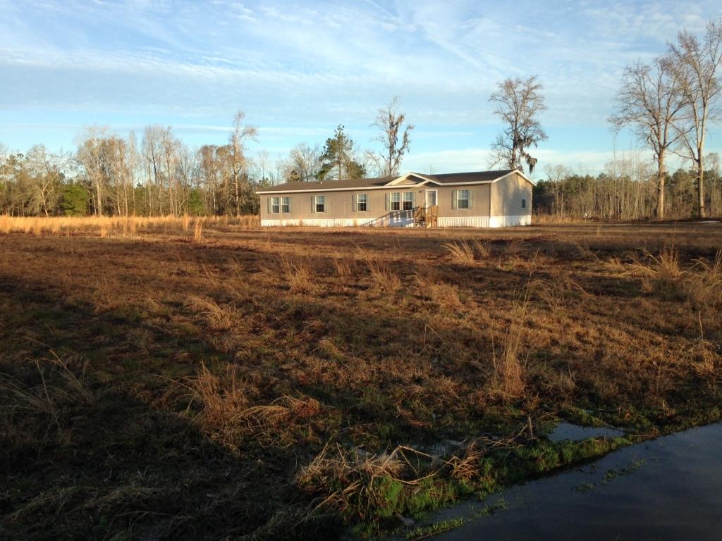 1460 County Rd S-45-526 Andrews, SC 29510 - Photo 3 of 28 House & Lot