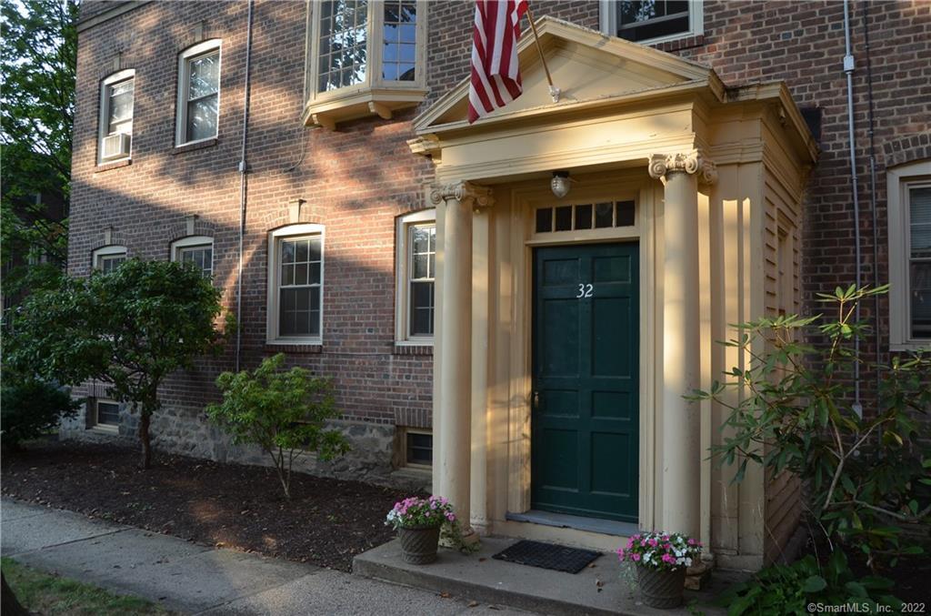 32 Rowsley Street, Unit 1 Bridgeport, CT 06605 - Photo 1 of 1 Gallery Image 1