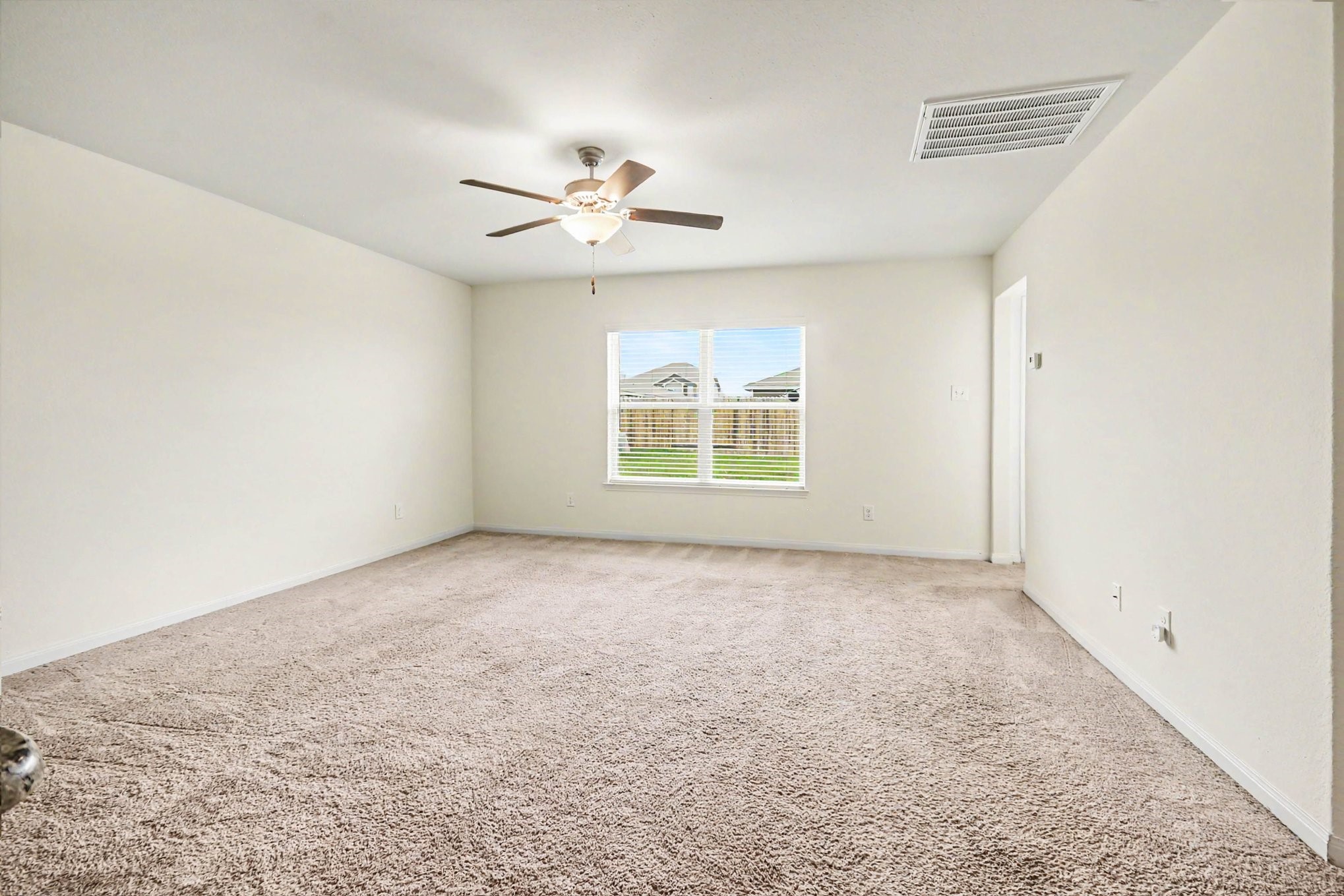 8402 Dusty Ridge Rd Cove Cove, TX 77523 - Photo 14 of 29