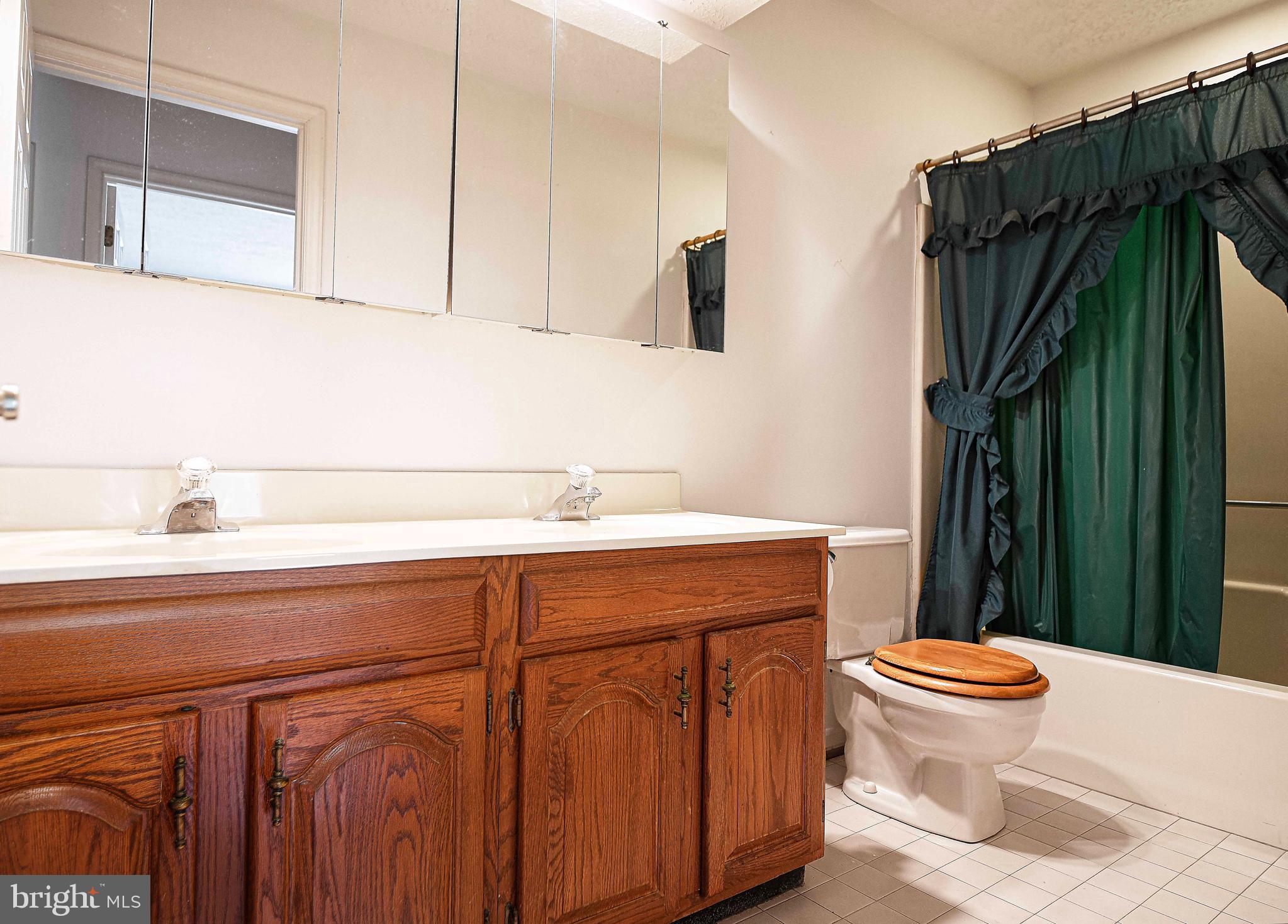 1415 Valley Forge Way Abingdon, MD 21009 - Photo 21 of 35 a bathroom with a sink toilet and shower