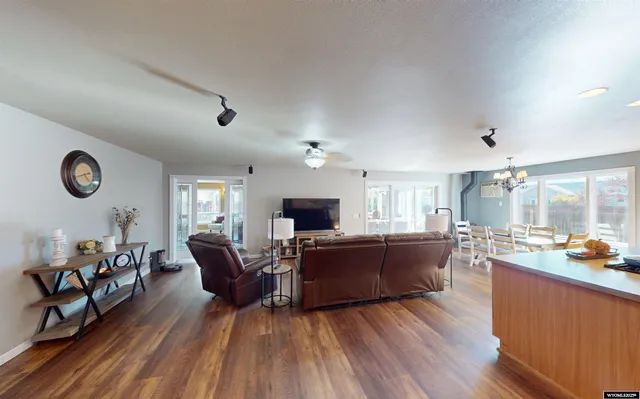 $650,000 | 250 Dillon Drive, Lander, WY 82520