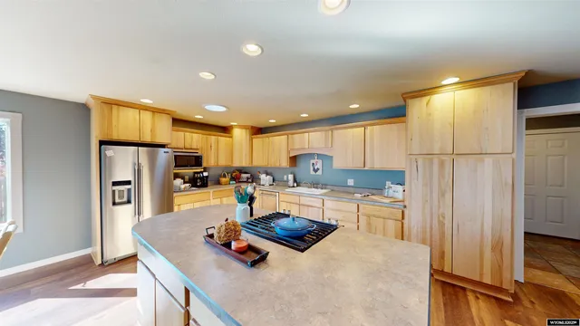 $650,000 | 250 Dillon Drive, Lander, WY 82520