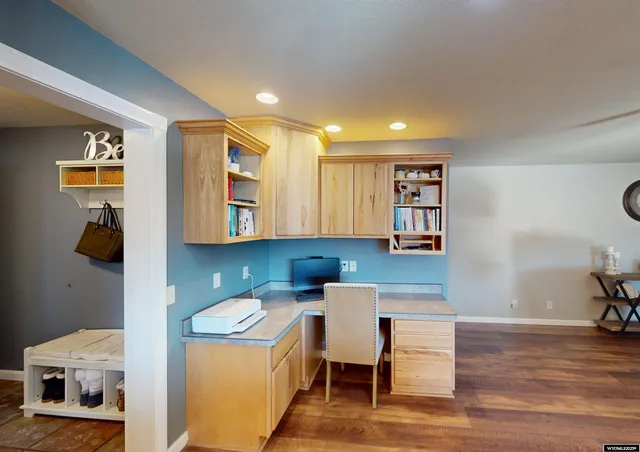 $650,000 | 250 Dillon Drive, Lander, WY 82520