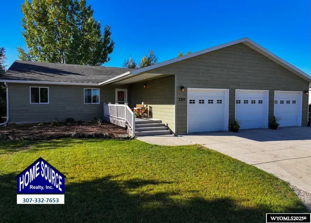 $650,000 | 250 Dillon Drive, Lander, WY 82520