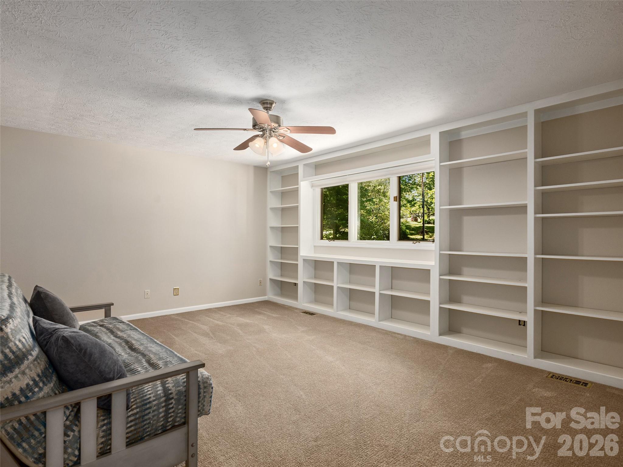 623 Owensby Road Hendersonville, NC 28792 - Photo 23 of 36 Gallery Image 23