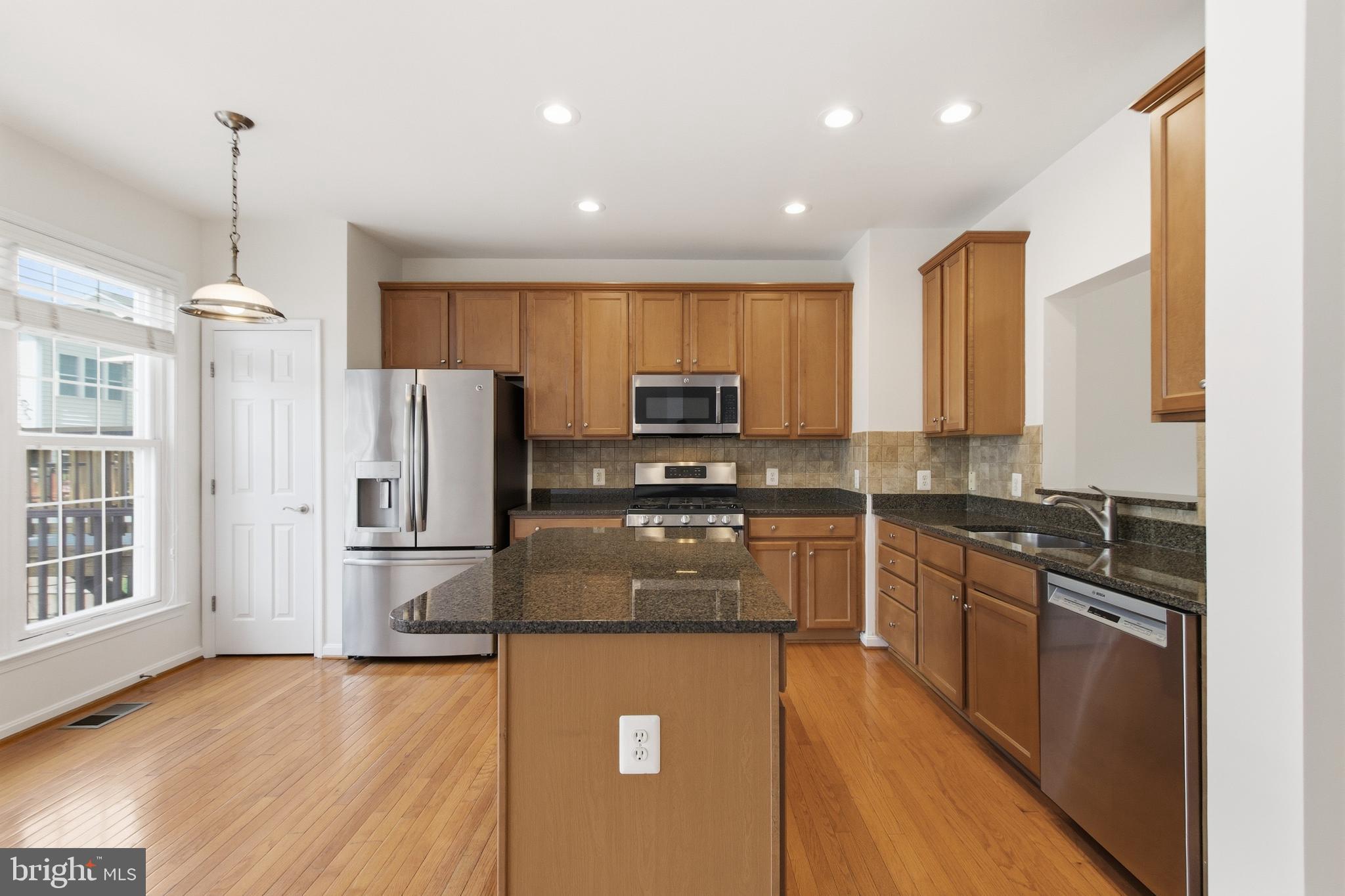 9148 Furey Road Lorton, VA 22079 - Photo 10 of 35 Kitchen