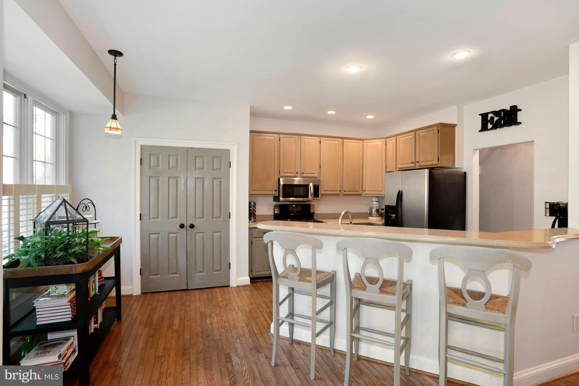 1342 Sundial Drive Reston, VA 20194 - Photo 12 of 35