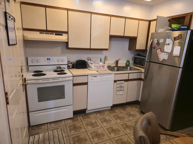 $225,000 | 220 Mascoma Street, Lebanon, NH 03766