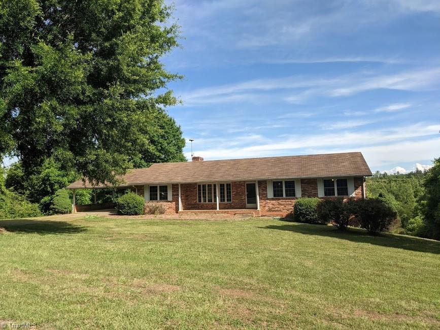 2075 Phillips Road Sandy Ridge, NC 27046 - Photo 3 of 30