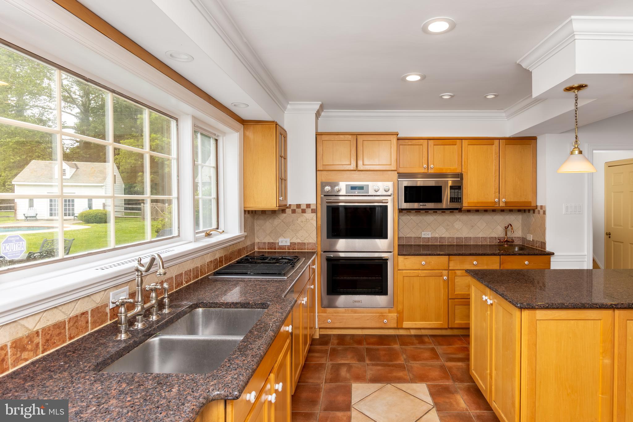 107 East Mill Road Flourtown, PA 19031 - Photo 5 of 34