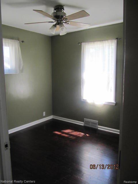 3151 St Clair Drive Rochester, MI 48309 - Photo 7 of 15 Bedroom 2.JPG