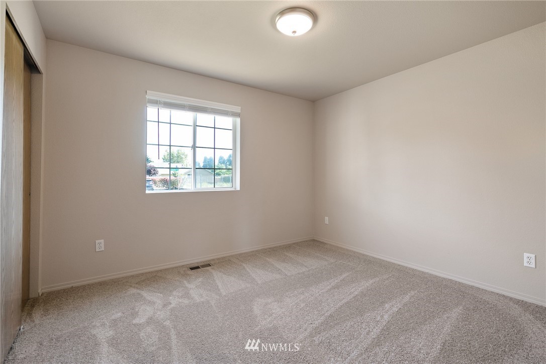 631 Rachael Place Kent, WA 98032 - Photo 11 of 14 Gallery Image 11