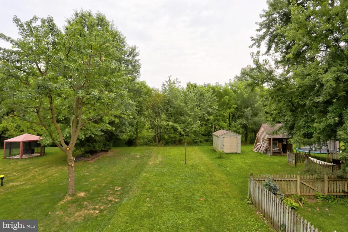 37 Pennwick Drive Lititz, PA 17543 - Photo 3 of 15 Gallery Image 3