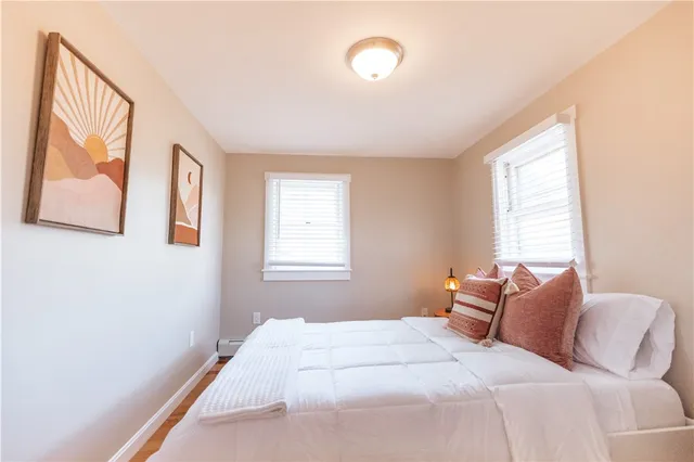 $3,800 | 28 Dixon Street, Newport, RI 02840