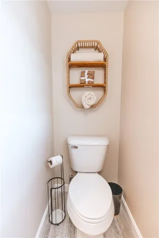 $3,800 | 28 Dixon Street, Newport, RI 02840