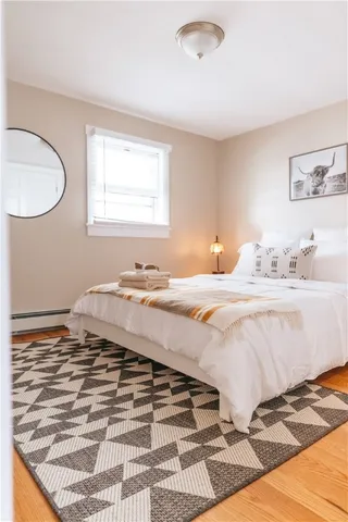 $3,800 | 28 Dixon Street, Newport, RI 02840