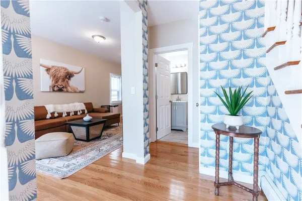 $3,800 | 28 Dixon Street, Newport, RI 02840