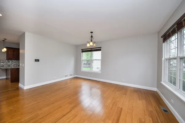 $465,000 | 2382 Shiloh Drive, Aurora, IL 60503