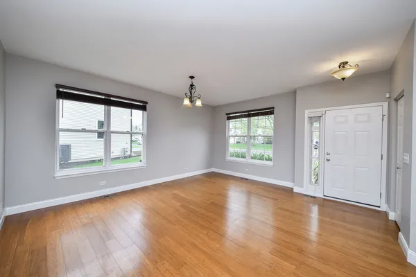 $465,000 | 2382 Shiloh Drive, Aurora, IL 60503