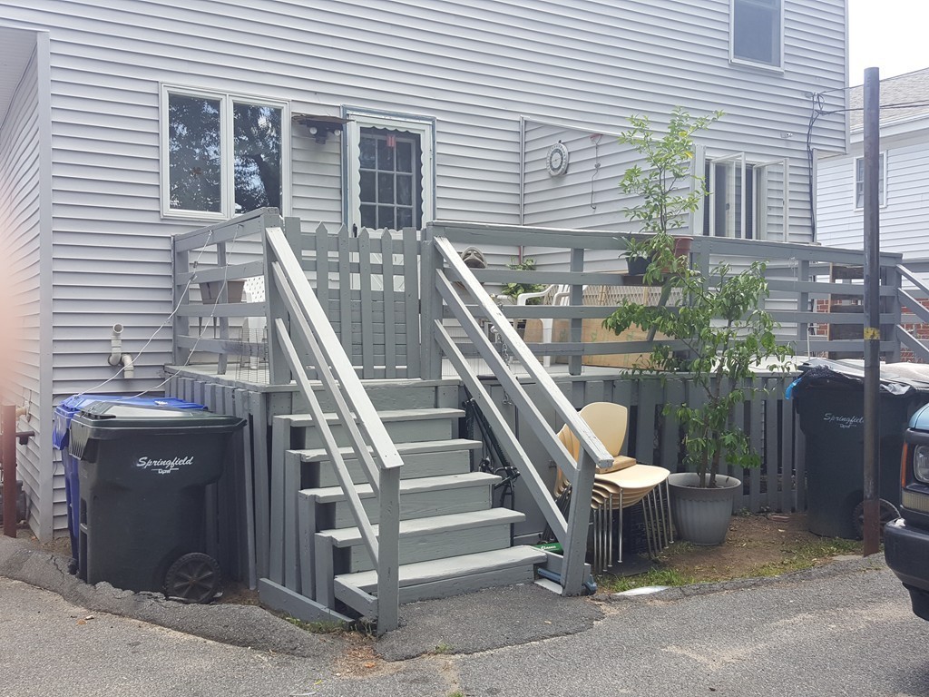 128 Cedar Street Springfield, MA 01105 - Photo 16 of 17